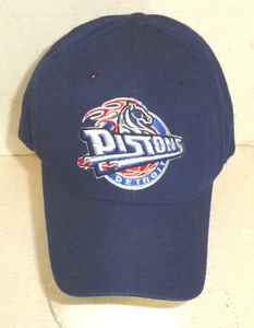 De colección Reebok Detroit Pistons Gancho y Lazo Ajustable Bordado Sombrero Azul Marino LEER - Imagen 1 de 9