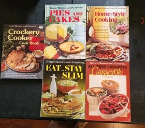 Lot of 5 Better Homes and Gardens Hardcover Bookbooks: Casserole Recipe,Home-St - Foto 1 di 16