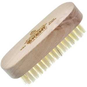 Natural Bristle Beechwood Nail Brush - Imagen 1 de 6