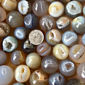 Natural Mini Sphere Hole Crystal Quartz Agate Geode Ball Reiki Healing Rough 2cm - Picture 1 of 13