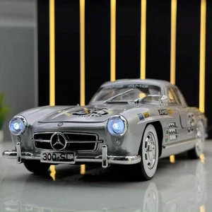 Mercedes-Benz 300SL modellino auto d'epoca grigio 1:24 - Foto 1 di 4