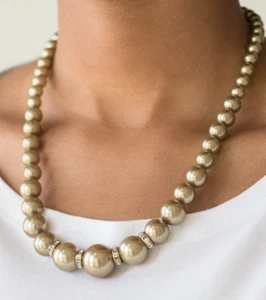 Paparazzi Necklace - Party Pearls - Brass - Picture 1 of 6