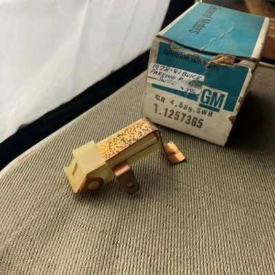 GM Parking Brake Warning Switch 3521242; Buick Chevy Olds Pontiac GMC- Unused - Image 1 of 2