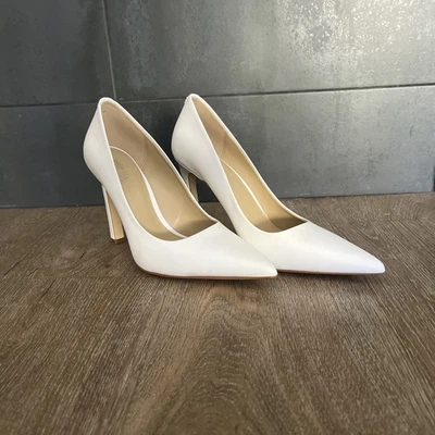 Michael Kors Women's Optic White Leather Amara Pump Size 8M - Image 1 of 4