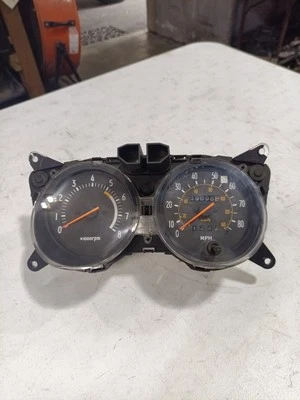 Cuadro de medidores velocímetro velocímetro Toyota Celica GT 1980-1981 Foto 1 de 4