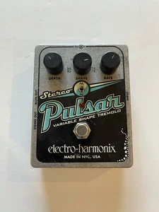 Electro Harmonix Stereo Pulsar Variable Shape Tremolo EHX Guitar Effect Pedal - Picture 1 of 6
