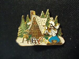 DISNEY WDW GINGERBREAD HOUSES 2009 EPCOT GOOFY AND BAMBI PIN LR