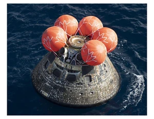 "Foto de la NASA Orion vuelve a casa a la Tierra 8x10 en 8,5"" x 11" - Imagen 1 de 1