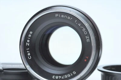 Carl Zeiss 50mm f/1.4 Planar T* ZE Lens W/Hood for Canon EF 51557483 - Image 1 of 4