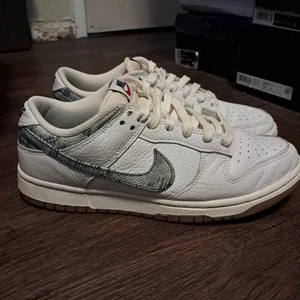 Nike Dunk Low New Americana Washed Denim - Size 9 ( FN6881-100 ) - Picture 1 of 7