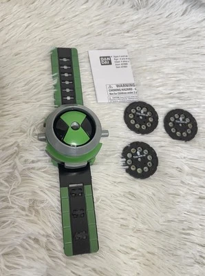 BEN 10 Ten Projector Watch Alien Force Omnitrix Illumintator Bracelet w/ 3 Disks - Изображение 1 из 4