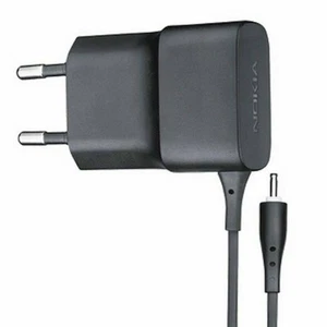 NOKIA Ladegerät AC-11E 2,5mm Für C7 E5 E51 E6 E61 E61I E62 E63 E65 E66 E71 E72 - Afbeelding 1 van 4