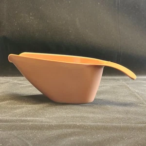 Vintage Mauve/Brown Melamine Melmac Unmarked Gravy Boat - 12 oz - Picture 1 of 6