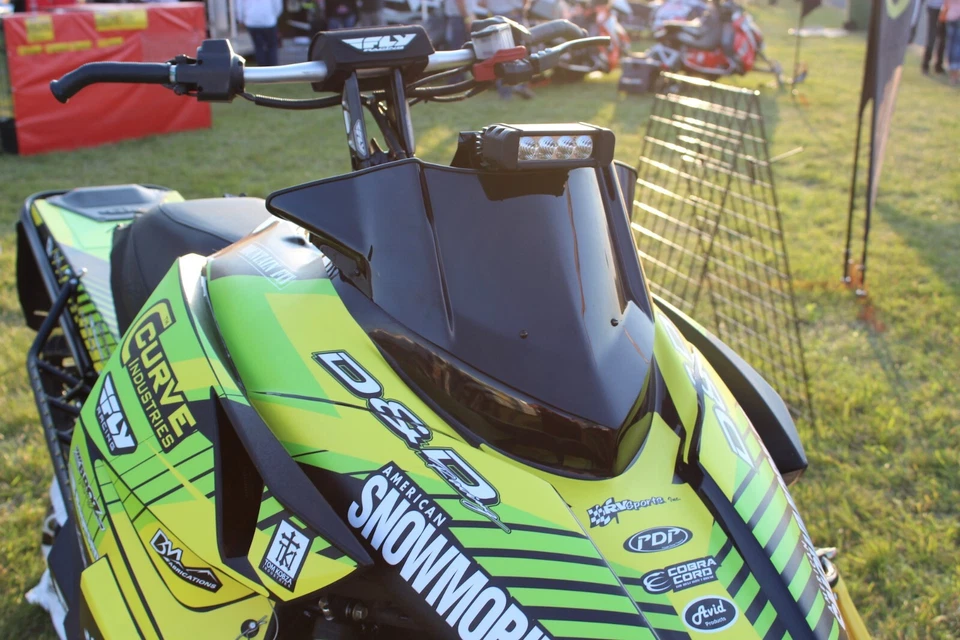 ARCTIC CAT MOTO DE NIEVE UNIVERSAL LED Barra de Luz Auxiliar con Montaje y Arnés Foto 1 de 4