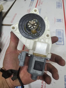 2006-2010 Kia Optima REAR LEFT DRIVER Side Door Power Window Motor OEM - Picture 1 of 2