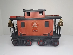 Jim Beam Central Railroad of New Jersey Red Train Caboose Decanter - Vuoto - Foto 1 di 12