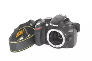 DEFECTIVE FLASH Nikon D3200 Camera Body Only - Picture 1 of 8
