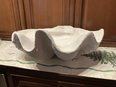 Gran carcasa de magnesia de 19,5 pulgadas Foto 1 de 4