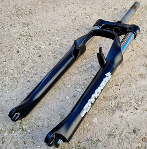 SR Suntour XCM Suspension Forks 1 1/8" 26" wheel Mountain Bike fork black - Picture 1 of 24