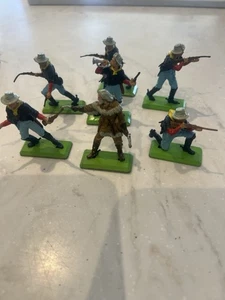 Britains Deetail 7th Cavalry Standing Riflemen Figure Set 1971 And Custer - Picture 1 of 4