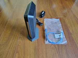 Netgear CM1000v2 DOCSIS 3.1 Ultra szybki modem kablowy z kablem zasilającym i kablem - Zdjęcie 1 z 8