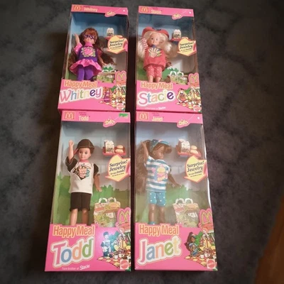 Juego De 4 Barbie Happy Meal Stacie Whitney Janet & Todd De Colección NUEVO EN CAJA LEER Foto 1 de 4