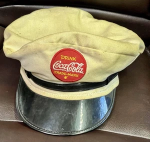 De colección 1950 Coca-Cola Entrega Conductor Hombre Uniforme Sombrero con Parche y Etiqueta Mediano - Imagen 1 de 5