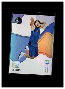 2018-19 Panini Status - Rookies Blue #172 Luka Dončić Doncic RC Dallas