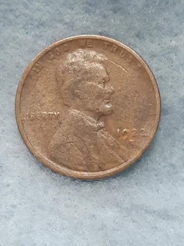 1922 D ~ LINCOLN WHEAT CENT ~ F Cover