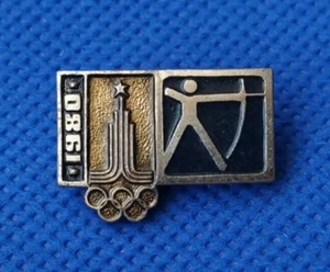 Target Archery XXII Olympic Games Moscow Soviet Pin Badge Sport FITA USSR 1980 - Picture 1 of 2