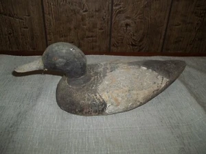 Vintage WOOD DUCK DECOY Carved Painted PRIMITIVE Folk Art Tack Eyes -ESTATE FIND - Picture 1 of 12