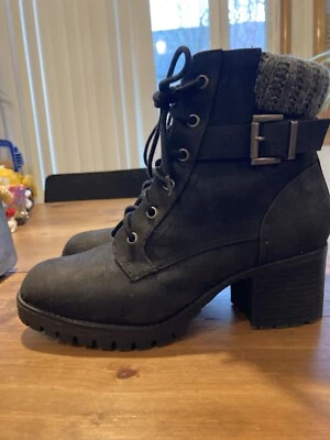 Botas de combate y con cordones Mia para mujer 8,5 imitación gamuza suela con tacos Foto 1 de 4