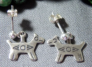Orecchini post CAVALLO CANE CAVALLO argento sterling tributo NAVAJO epoca Fred Harvey SunWest - Foto 1 di 4