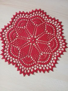 schönes rotes Häkeldeckchen ca. 30cm Durchmesser - Bild 1 von 2