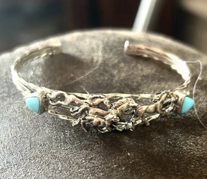 Signiertes Armband R Begay laufende Pferde Türkis handgegossen 6 1/2" Sterling - Bild 1 von 3