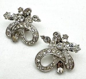  Vintage zeitlose klassische ORA Ohrringe 40er Jahre Clip auf Cluster Kostüm Regency  - Bild 1 von 10