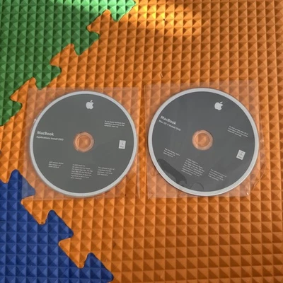 Apple MAC OS X Version 10.6.1 Install & APPLICATIONS DVDs - Image 1 of 4