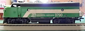 Locomotora motorizada calibre HO Bachmann Burlington Northern 9790 funcionamiento probado (HH-13 - Imagen 1 de 12