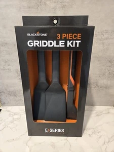BLACKSTONE 3 Piece Tongs and Spatulas Griddle Tool Kit - Picture 1 of 3