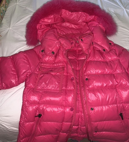 Cappotto Moncler rosa età 14 con cappuccio in pelliccia