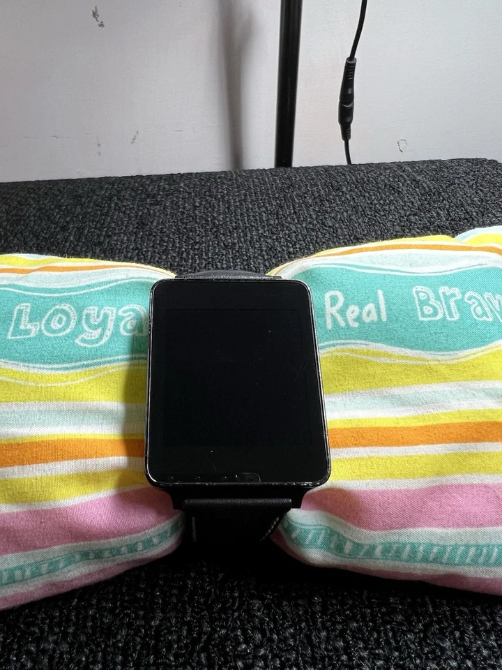 LG G-Watch W100 4GB Black Smart Watch USA Leather Buckle  - Image 1 of 4