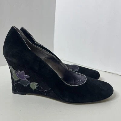 Sam and Libby shoes woman’s SUEDE LEATHER WEDGE HEEL SIZE 10 M FLOWERS - Image 1 of 4