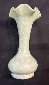 Shawnee Pottery Vase #2512 Mint Green Confetti Splatter Ruffle Edge MCM 9” Vtg - Picture 1 of 4