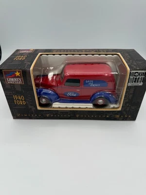 Liberty Classics 1940 Ford furgoneta de entrega de ventas y servicio diecast banco de monedas nuevo en caja Foto 1 de 4