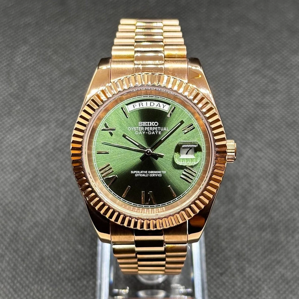 Зеленый циферблат Seikmod Seikjust | день-дата | NH36 Aut | сапфир | золотой рифленый ободок - Изображение 1 из 4
