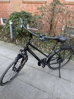 Neuwertiges Damenfahrrad: Bergamont black, 52cm, Gabelfederung, Sattelfederung - Bild 1 von 3