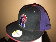 Vintage (7 3/8”)NBA Raptors New Era Original Cap