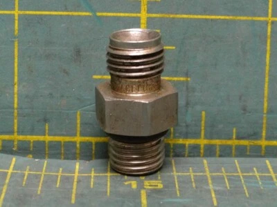 Parker Connector 316 SS 1/4" Tube OD Compression x 7/16-20 SAE No Nut/ Ferrule - Image 1 of 4