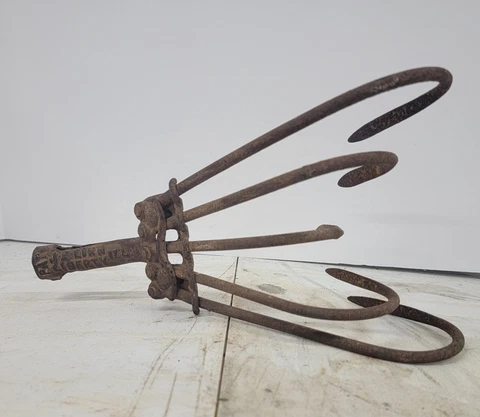 Vintage 5 Tine Cultivator Rake Harrow Tool Primitive J A Linn Liberty Illinois Cover