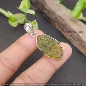 Elegante colgante hecho a mano de moldavita, enchapado en plata 925, joyería Boho, regalo de Navidad - Imagen 1 de 5